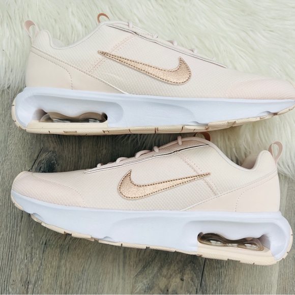 NWT Nike Air Max Intrlk Lite Women’s Shoes - Picture 6 of 9